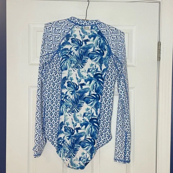 CABANA LIFE NWT UPF 50 Sun Protective zip-front unisuit in blue/white - small - Picture 3 of 6
